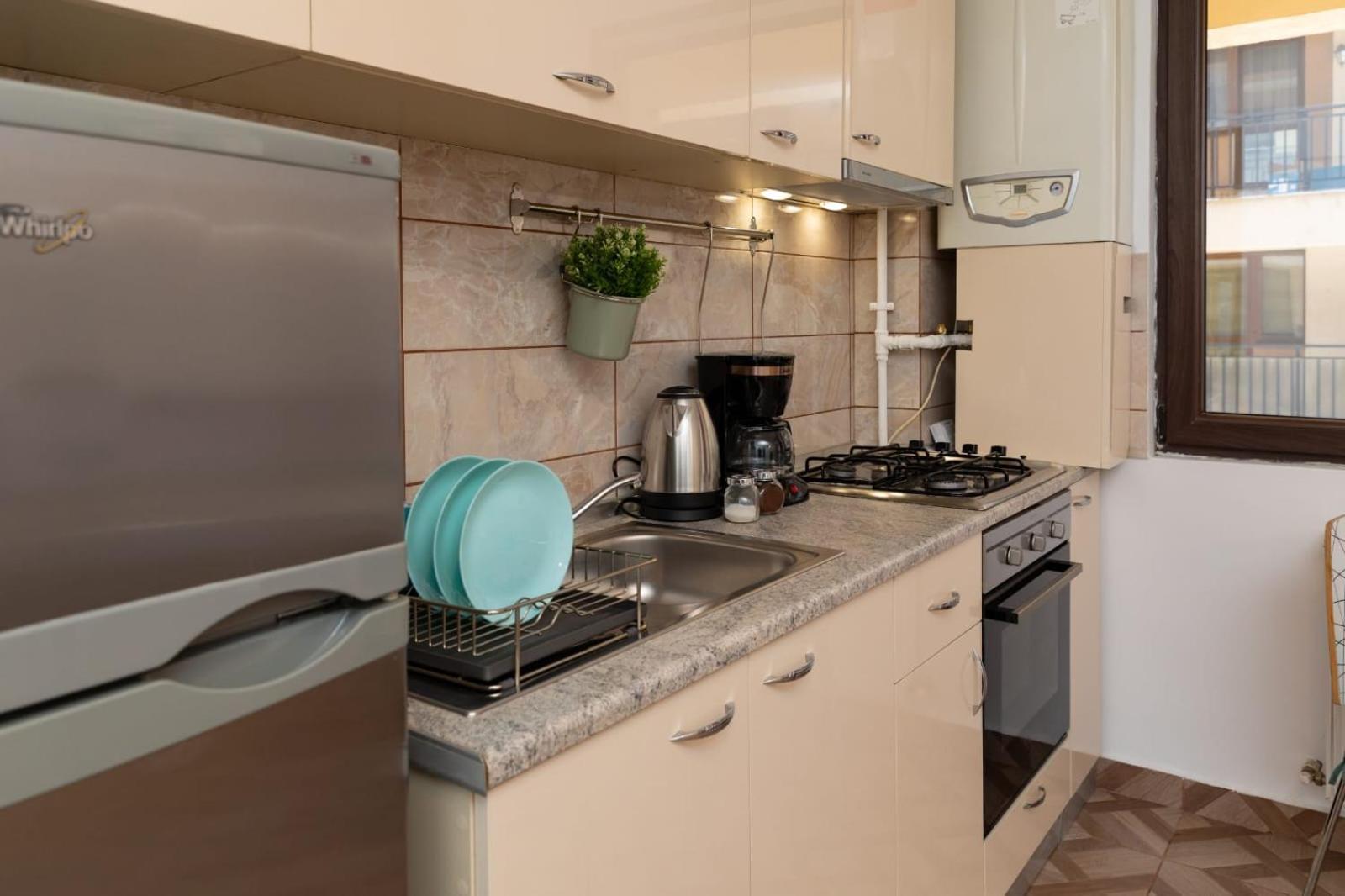 Studio Deluxe Uniri Бухарест Экстерьер фото