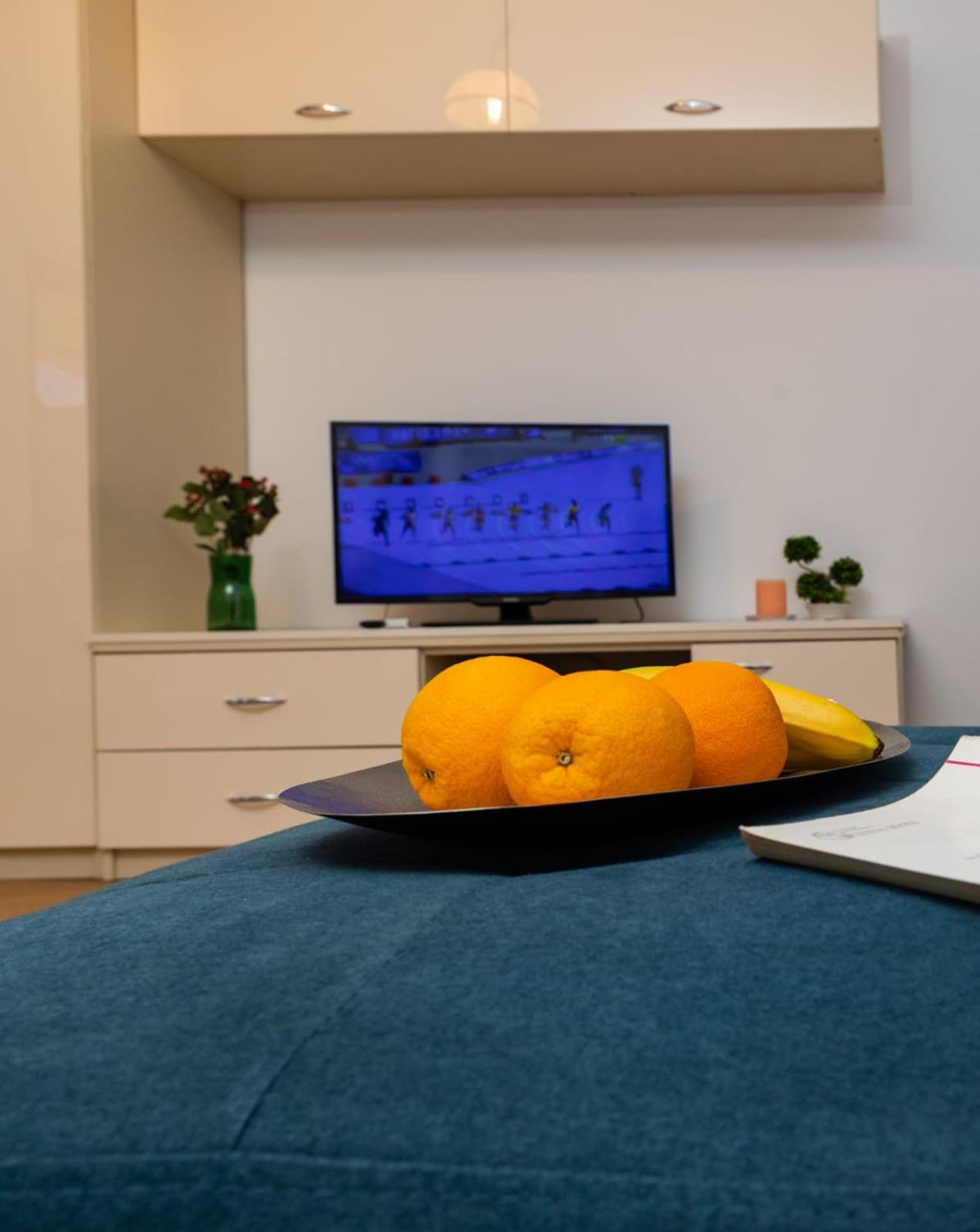 Studio Deluxe Uniri Бухарест Экстерьер фото